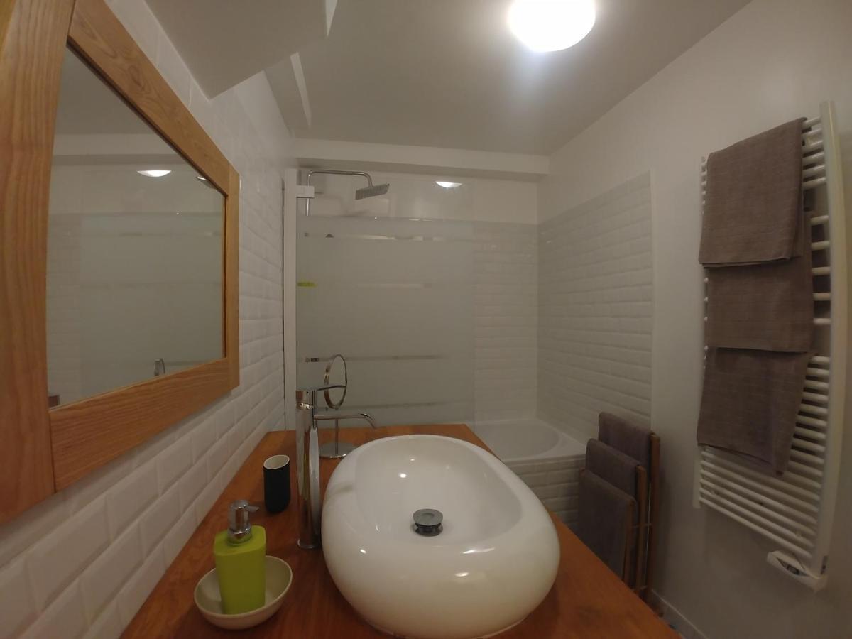 Central & Nice ! 3 Bedrooms, 2 Bathrooms Paris Luaran gambar